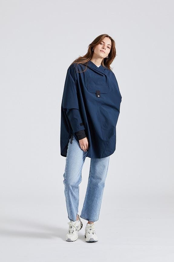 Blæst Bergen Poncho 1 Mørkeblå regnponcho
